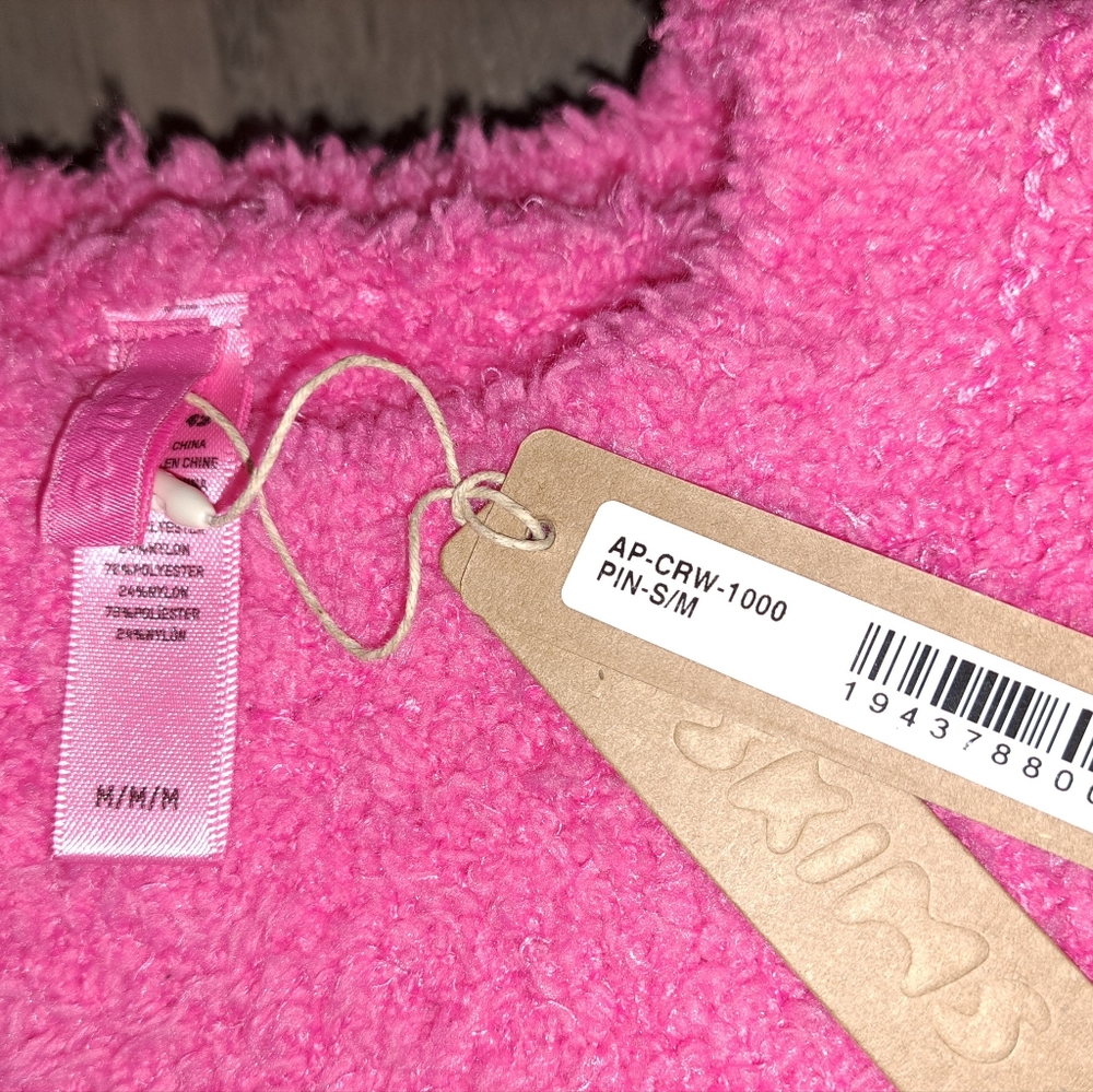 🚨 SOLD OUT 🚨  SKIMS Pullover Unisex Oversized Cozy Knit Boucle Sweater Pink - Picture 5 of 7